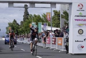 Michael Torckler wins mens classic.